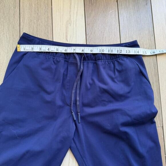 Lululemon navy blue joggers - Picture 7 of 8